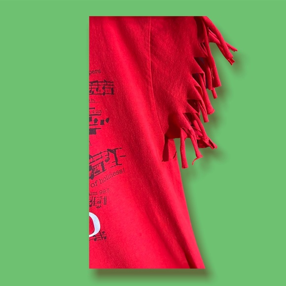 Customized Red Christmas T-shirt Sized M from Kerusso - Picture 3 of 3